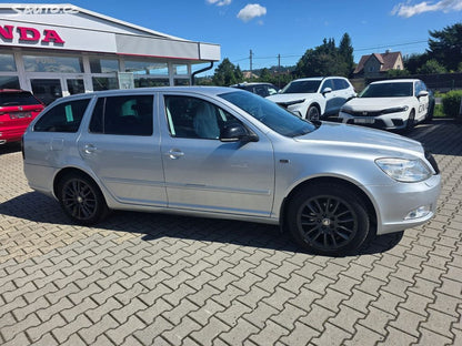 Škoda Octavia Kombi 2,0 TDi Laurin Klement