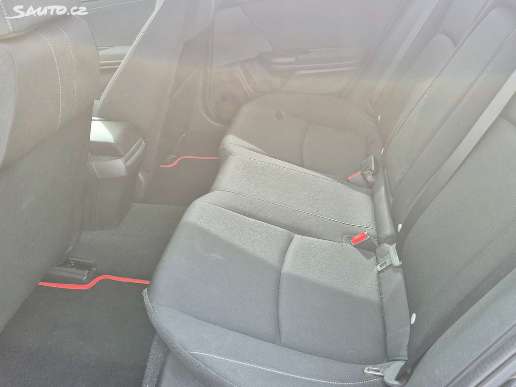 Honda Civic 1,5TV Sport 6MT - TOP STAV