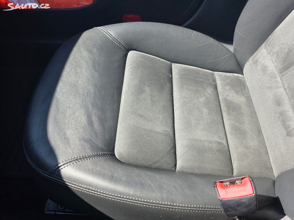 Škoda Octavia Kombi 2,0 TDi Laurin Klement