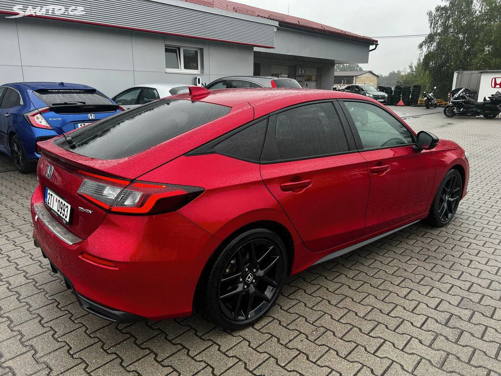 Honda Civic 2,0 e:HEV Sport ČR, 1.Majitel