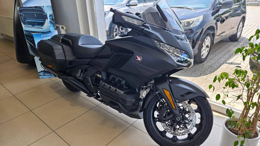 Honda GL 1800 Gold Wing DCT BAGGER - SKLADEM