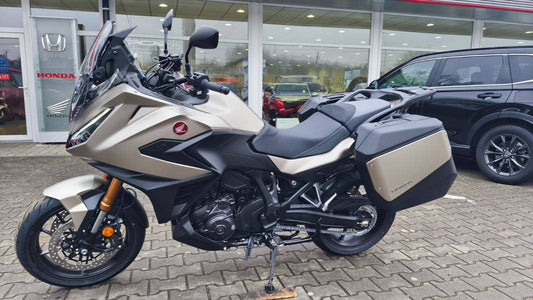 Honda NT 1100 - SKLADEM