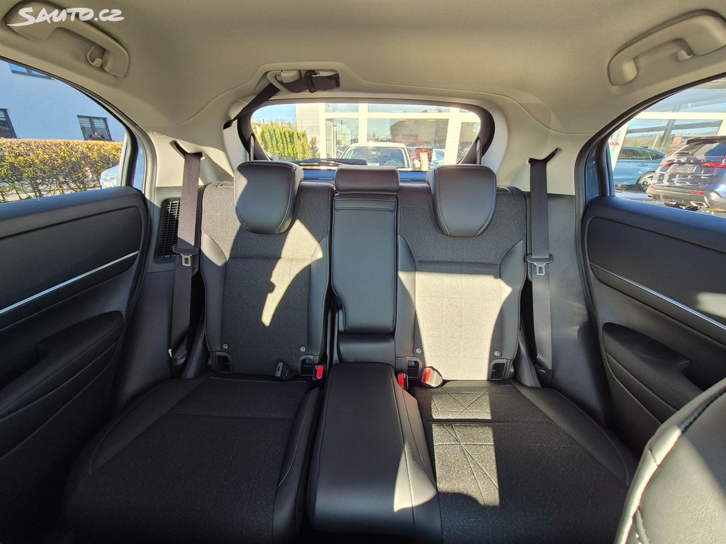 Honda HR-V 1,5e:HEV Advance AKCE MR2025