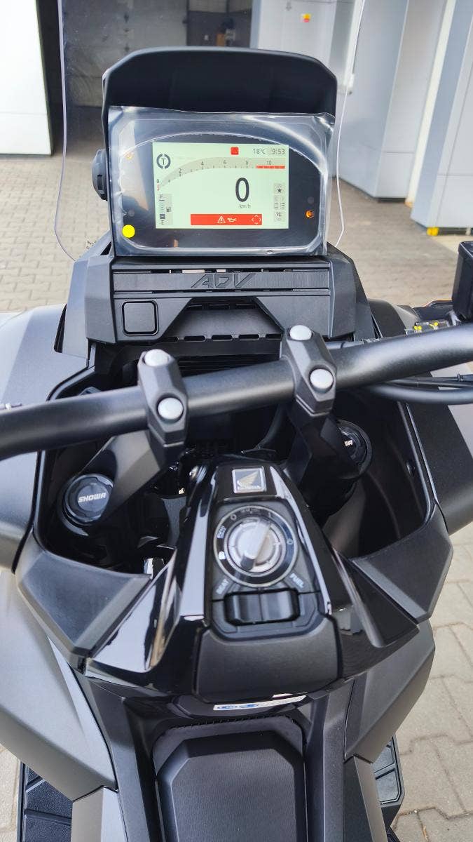 Honda ADV 350 vč.Smart kufru, SKLADEM