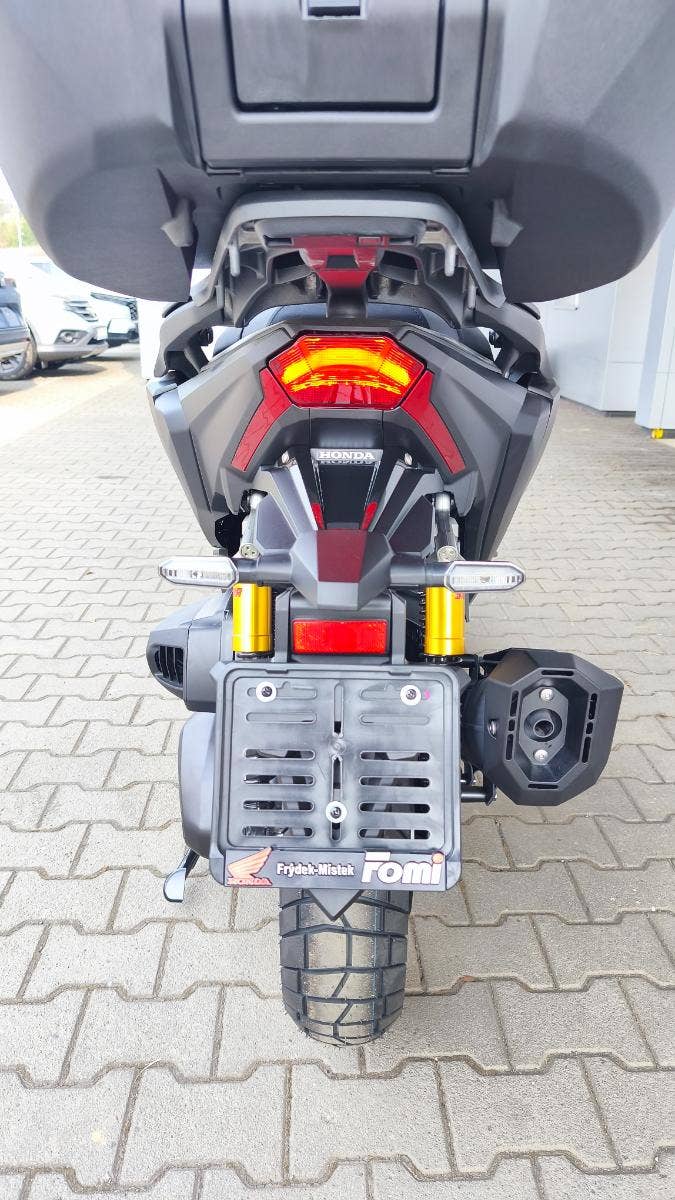 Honda ADV 350 vč.Smart kufru, SKLADEM