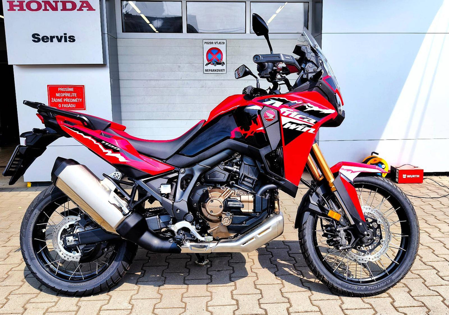 Honda CRF 1100 L Africa Twin Showa EERA + manuál