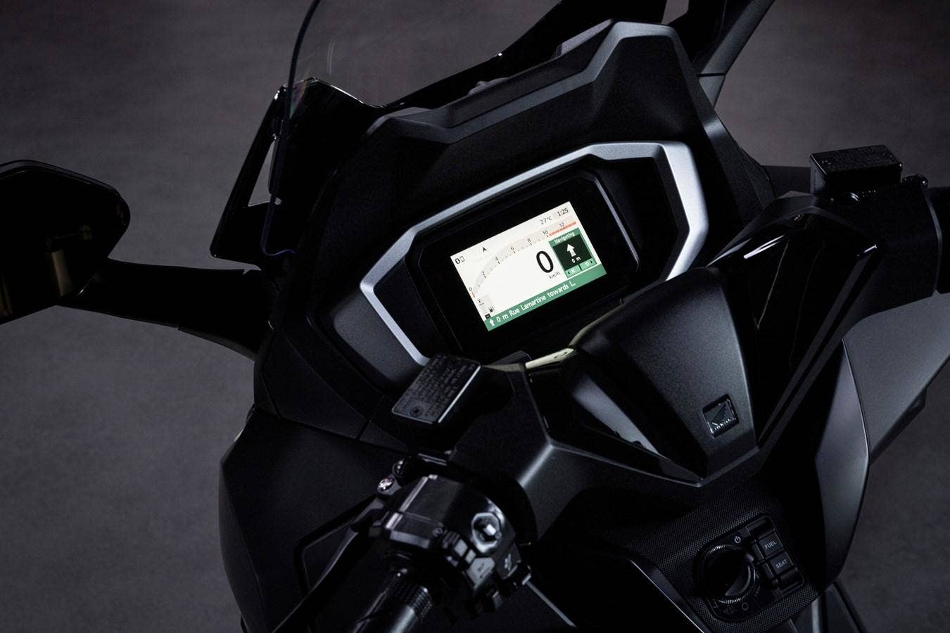 Honda Forza 125 ABS vč.Smart Top Box - model 2025 v lednu s BONUSEM