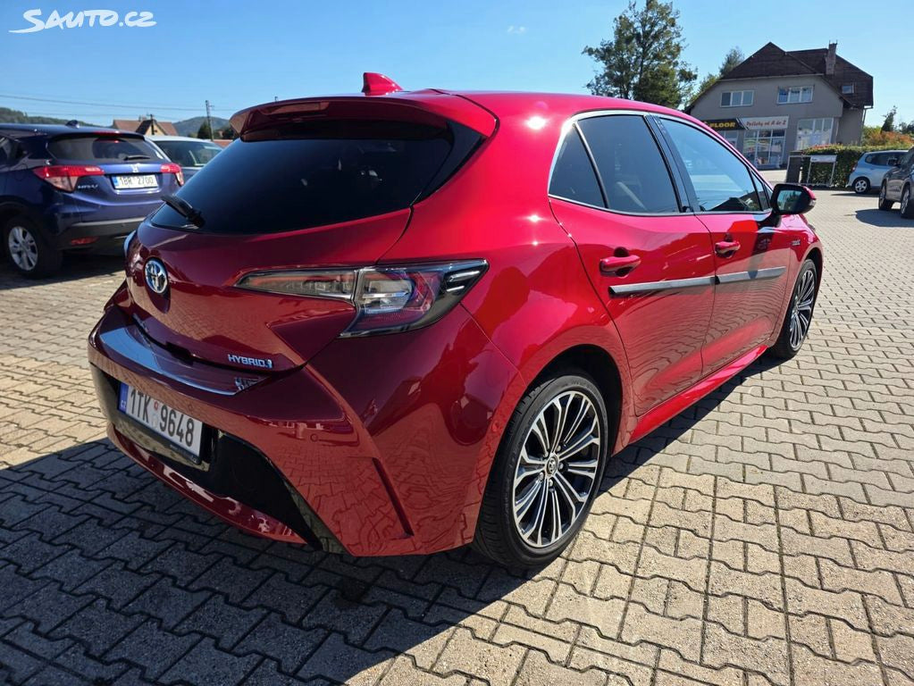 Toyota Corolla 1,8 Hybrid - 1.maj. TOP STAV