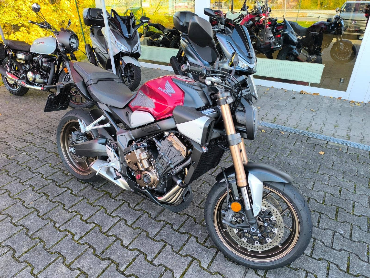 Honda CB 650 R E-CLUTCH DEMO