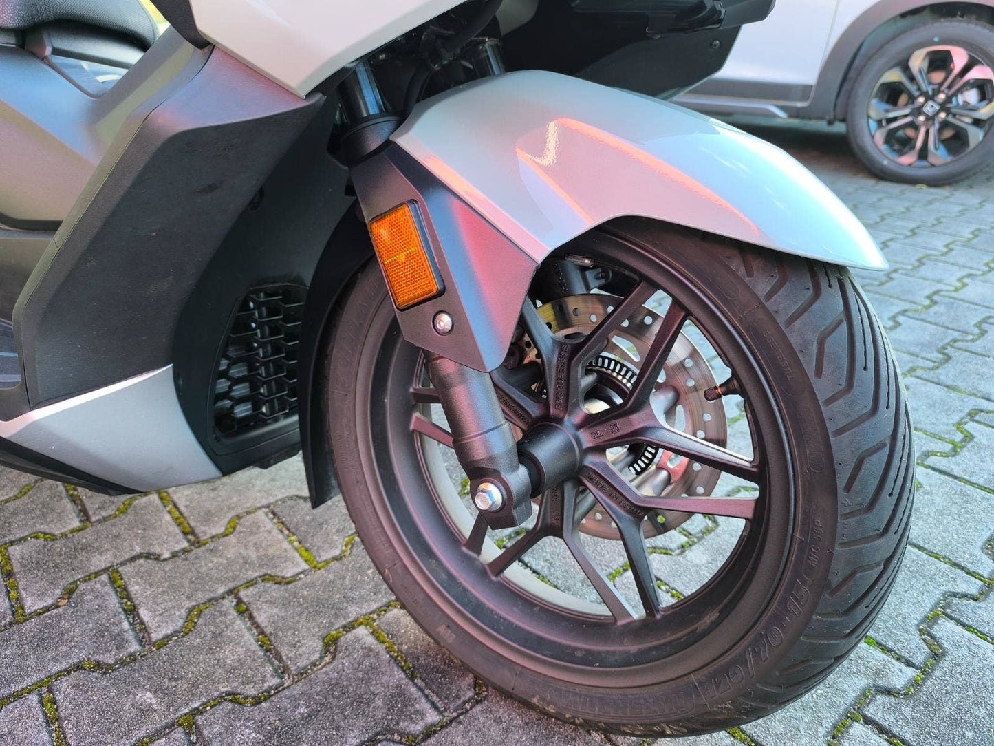 Honda Forza 350 DEMO vč. Smart Top Box