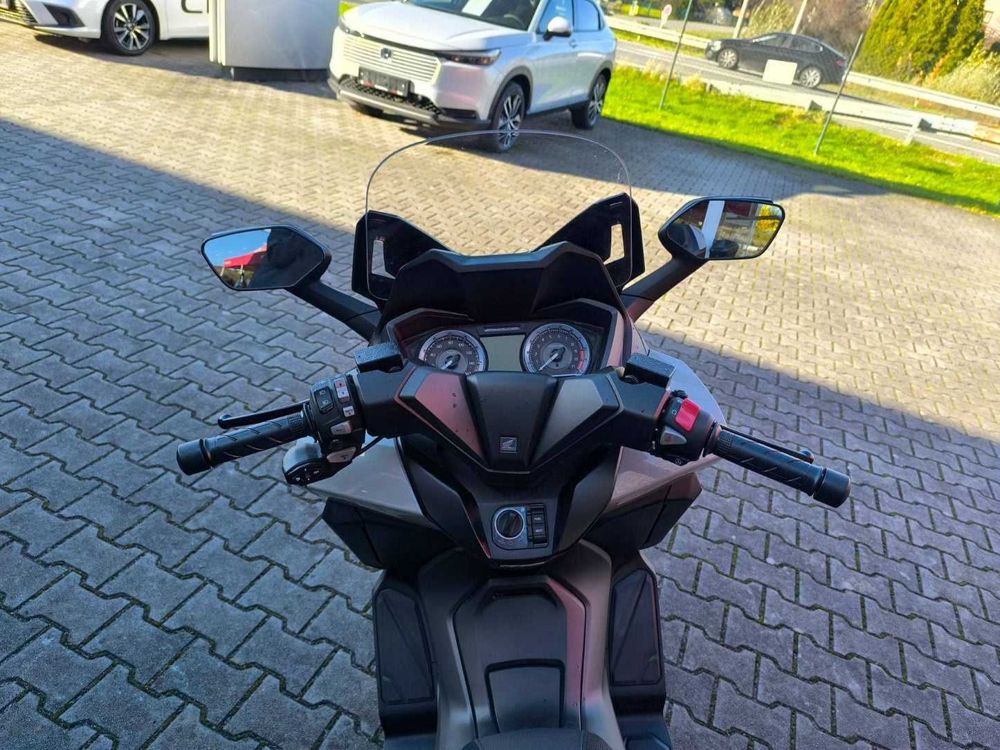 Honda Forza 350 DEMO vč. Smart Top Box