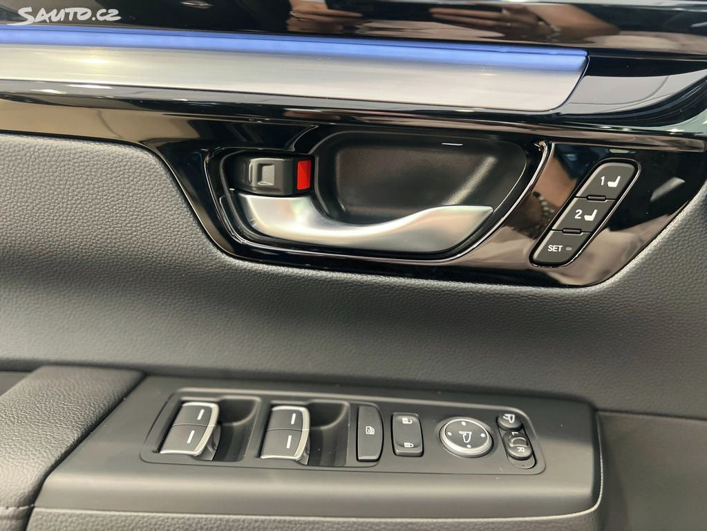 Honda CR-V 2,0 e:HEV Advance REZERVACE