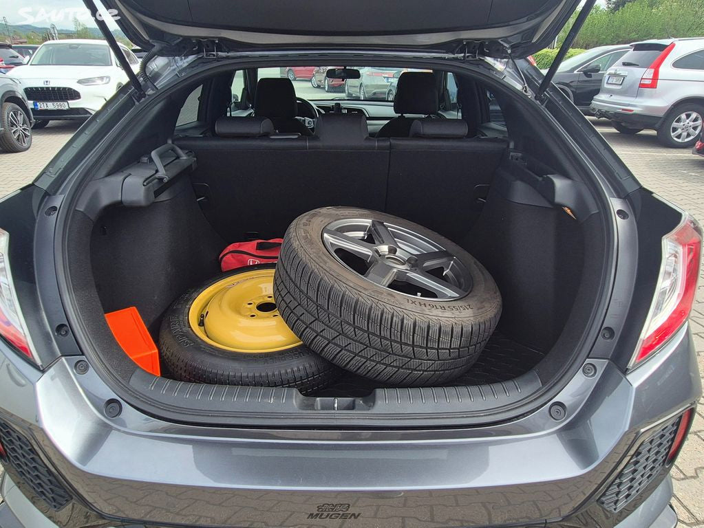 Honda Civic 1,5TV Sport 6MT - TOP STAV