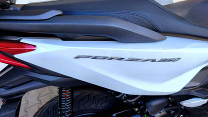 Honda Forza 350 + Smart TopBox