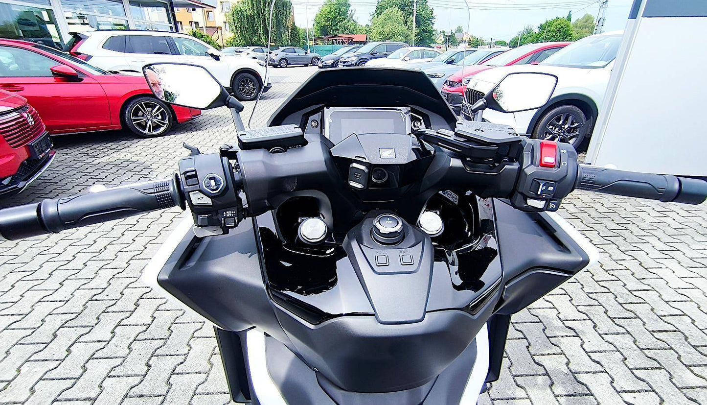 Honda Forza 750