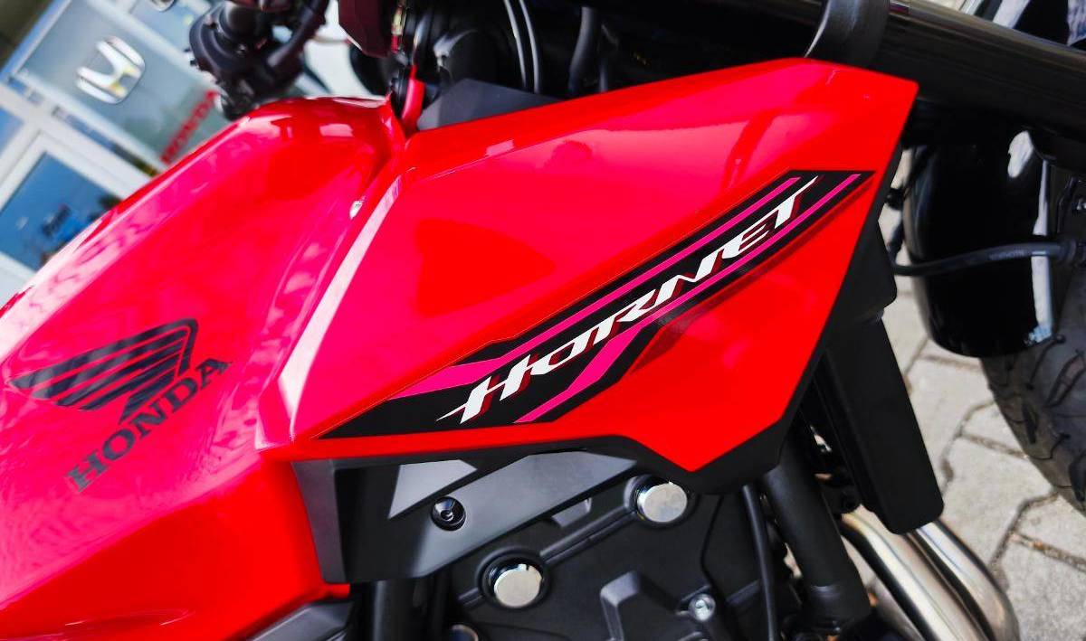 Honda CB 500 Hornet  E-Clutch