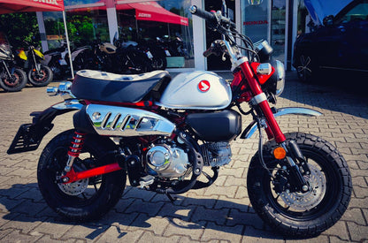 Honda Z125 Monkey - SKLADEM