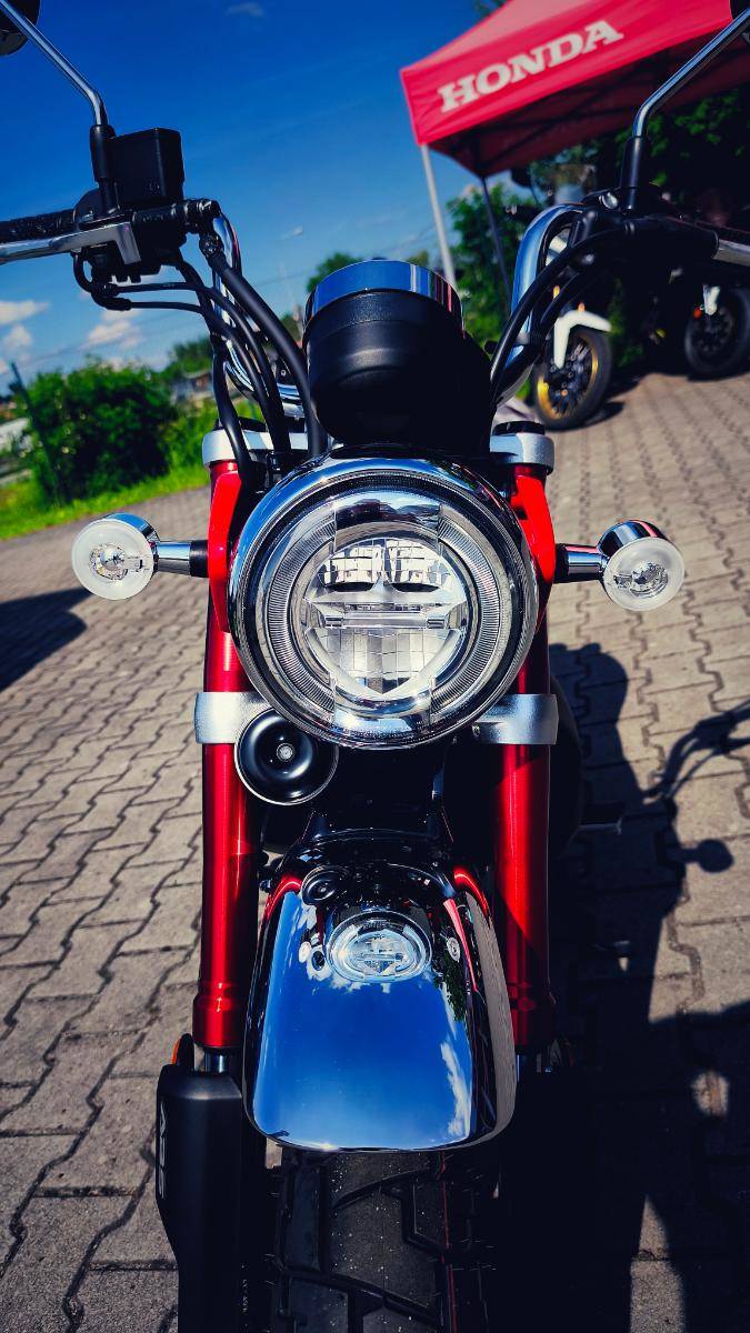 Honda Z125 Monkey - SKLADEM