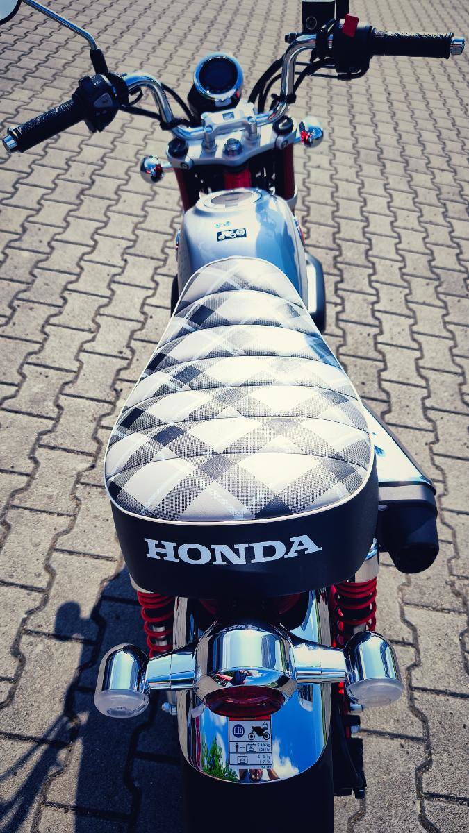 Honda Z125 Monkey - SKLADEM