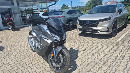 Honda Forza 750