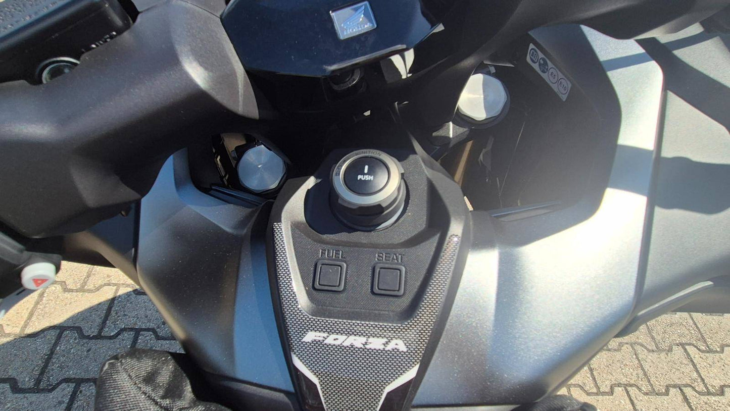 Honda Forza 750