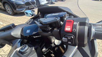 Honda Forza 750