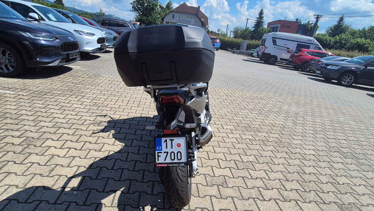 Honda Forza 750