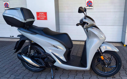 Honda SH 125i vč. Smart Top Box