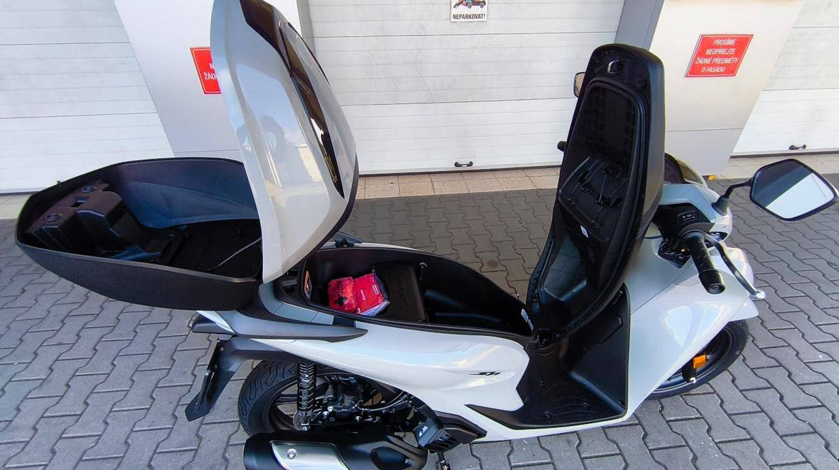 Honda SH 125i vč. Smart Top Box
