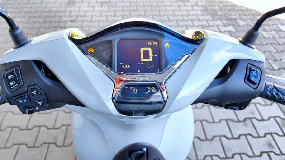 Honda SH 125i vč. Smart Top Box