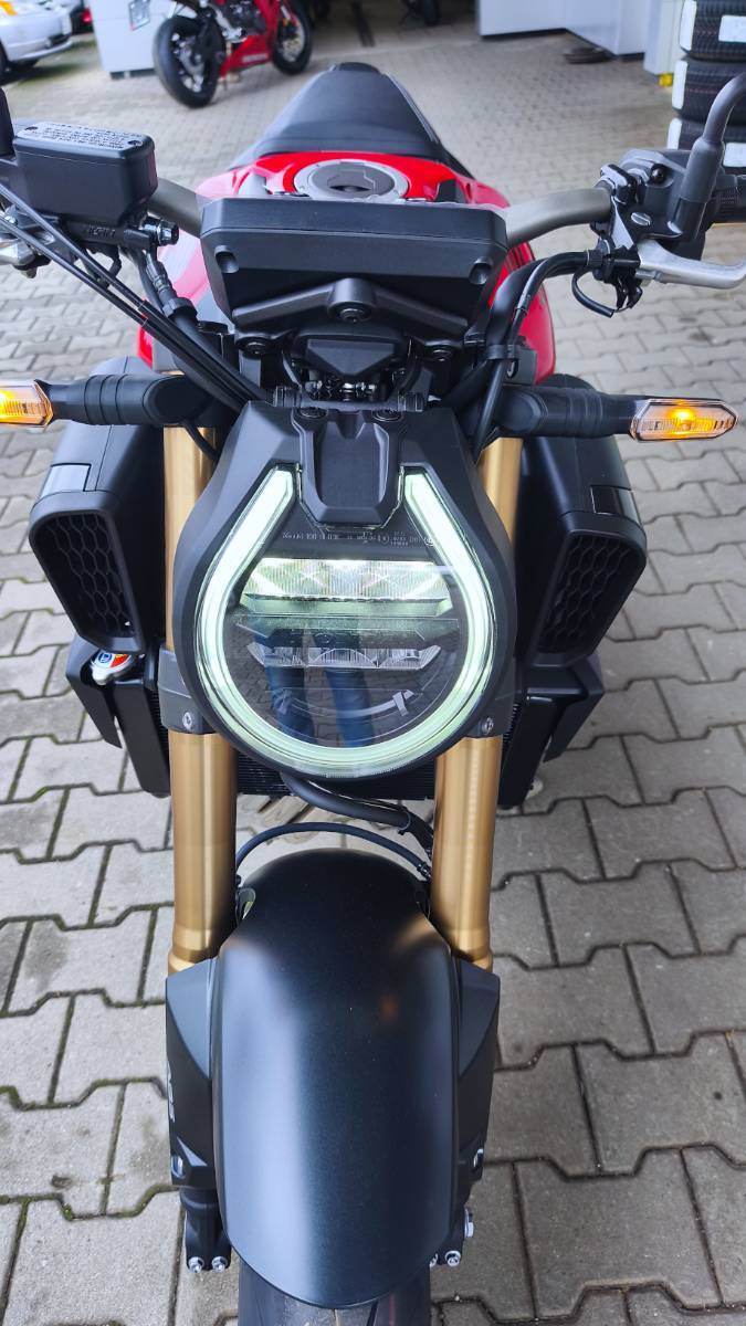 Honda CB 650 R E-CLUTCH