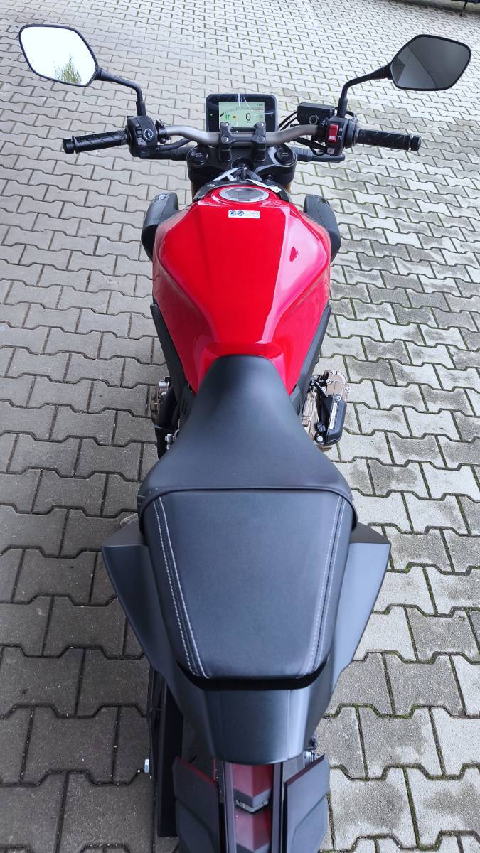 Honda CB 650 R E-CLUTCH