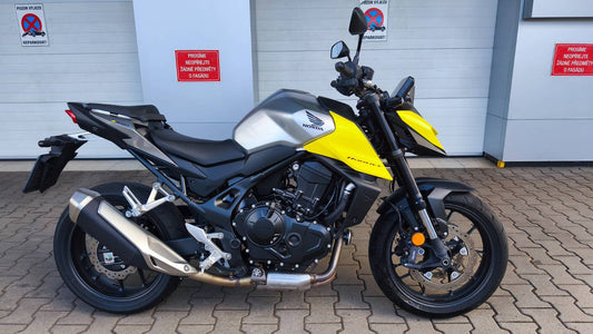 Honda CB 750 Hornet - DEMO