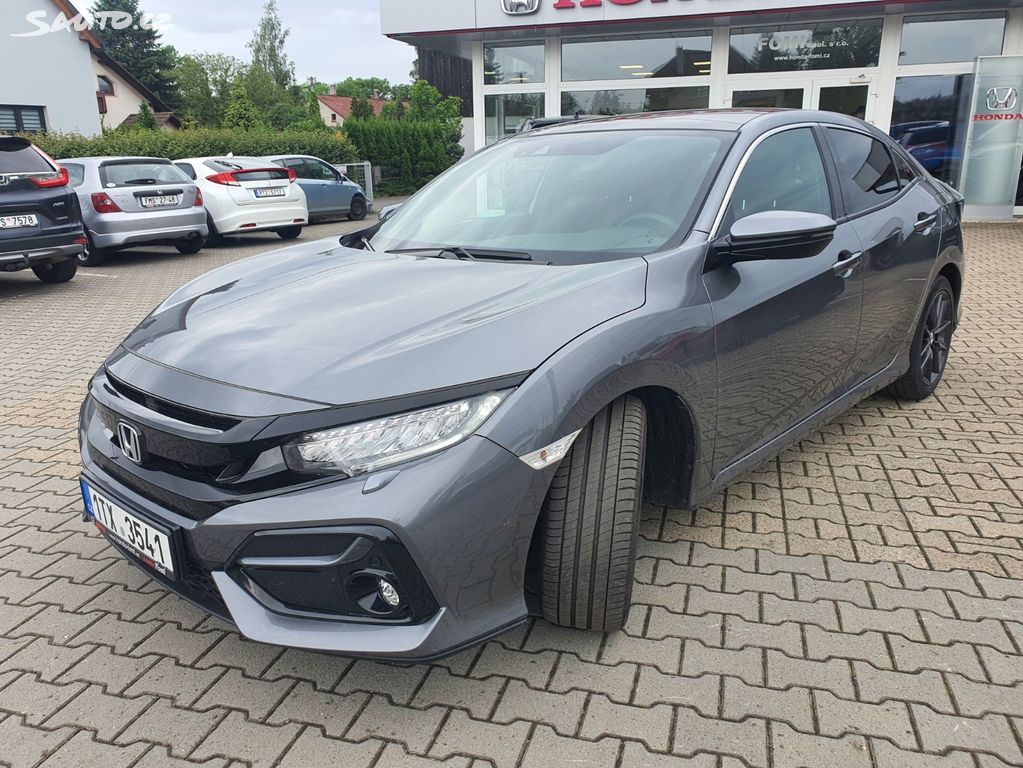 Honda Civic 1,0VT Executive CVT ZIMNÍ KOLA