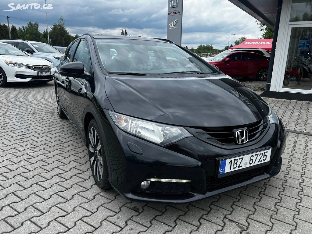 Honda Civic 1,6 i-DTEC   REZERVACE