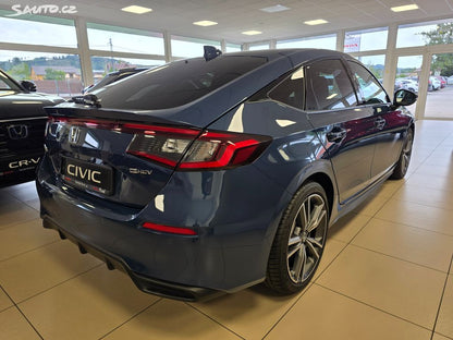 Honda Civic 5D 2,0 e:HEV Advance MY2026