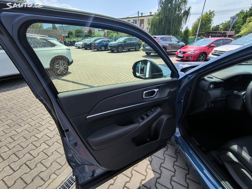 Honda HR-V 1,5 i-MMD Advance Plus - DEMO