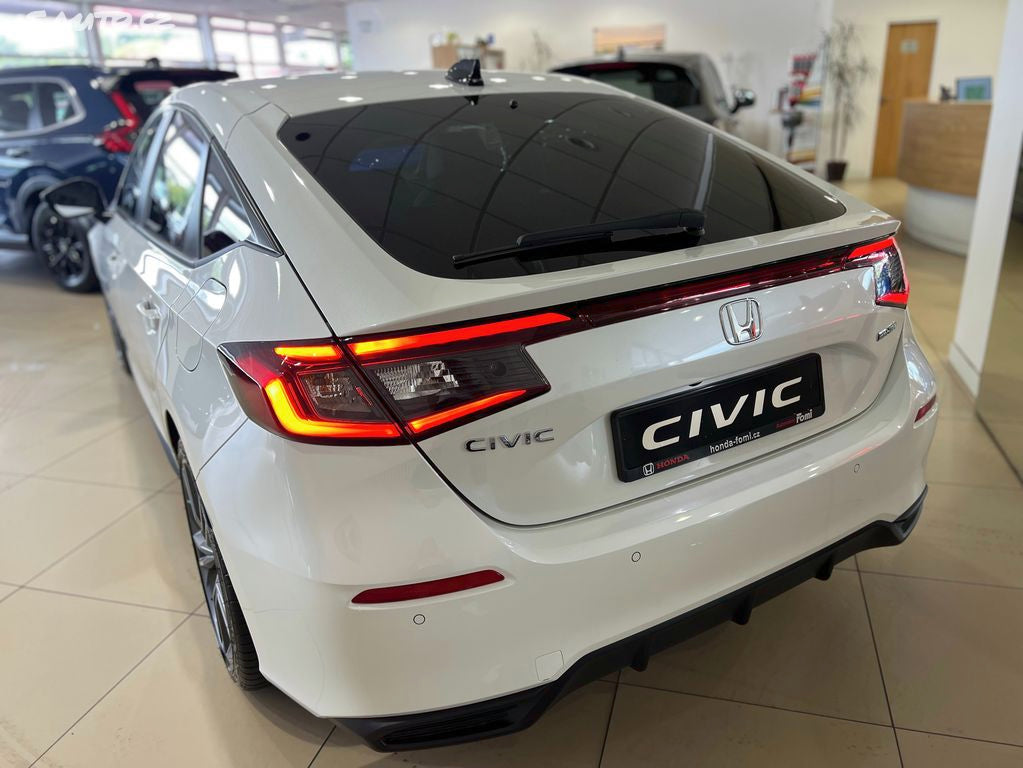 Honda Civic 2,0 e:HEV Sport MR27