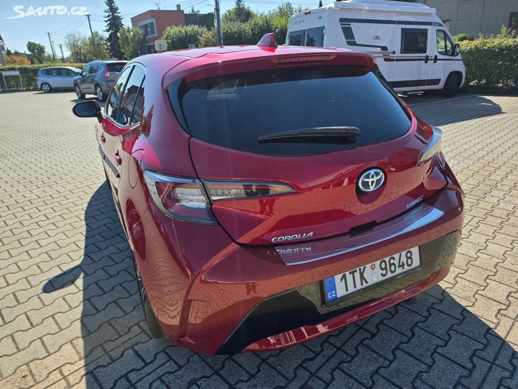Toyota Corolla 1,8 Hybrid - 1.maj. TOP STAV