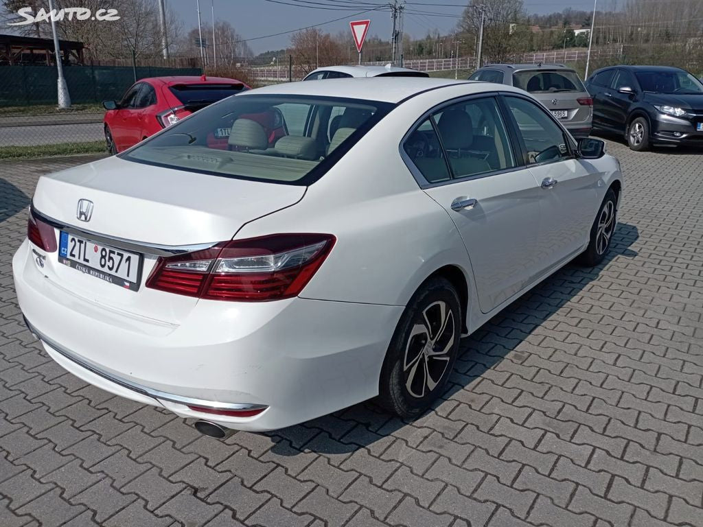 Honda Accord 4D 2,4I-VTEC