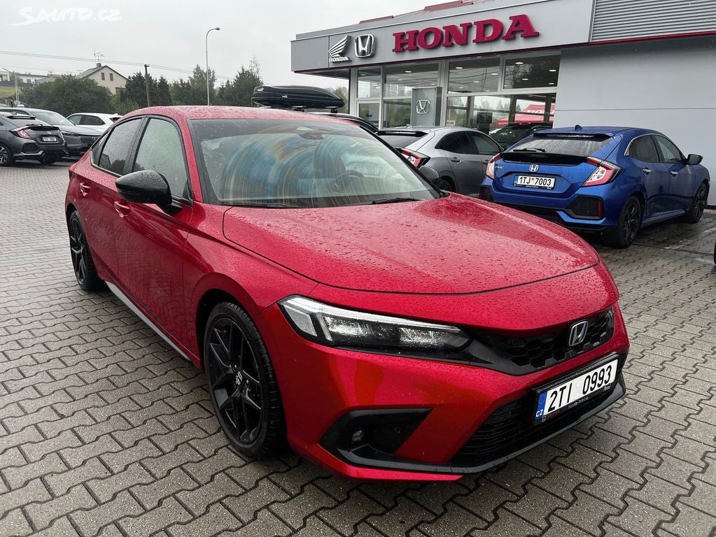 Honda Civic 2,0 e:HEV Sport ČR, 1.Majitel