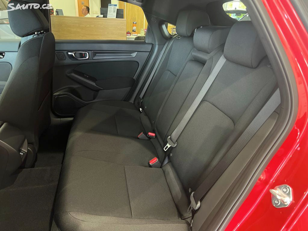 Honda Civic 2,0 e:HEV Elegance MR26