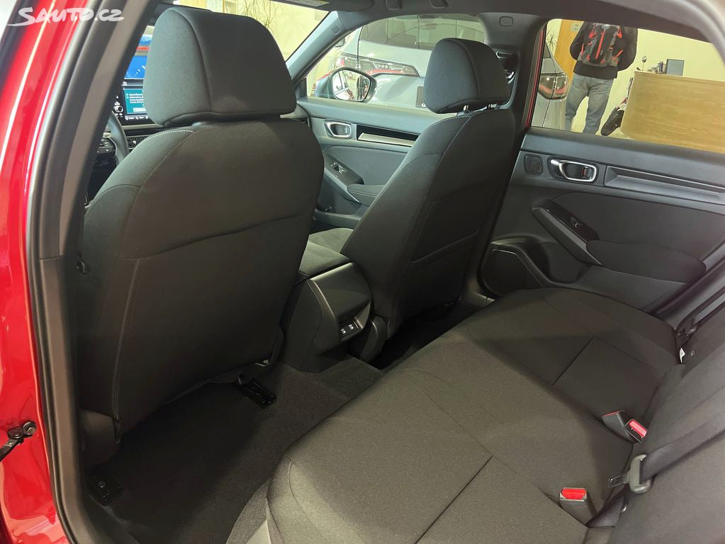 Honda Civic 2,0 e:HEV Elegance MR26