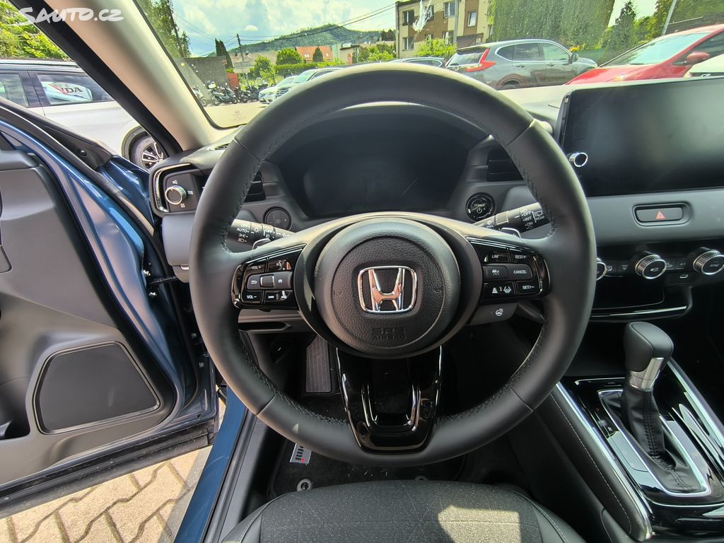 Honda HR-V 1,5 i-MMD Advance Plus - DEMO