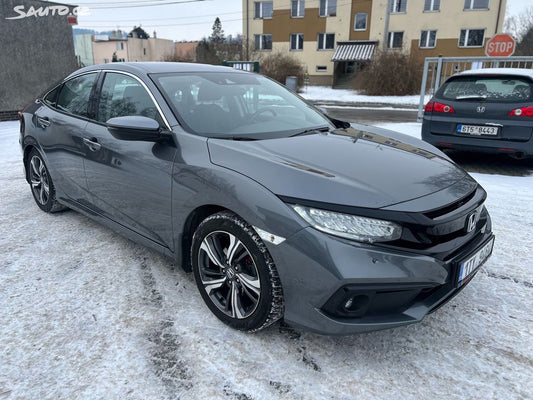 Honda Civic 4D 1,5 VTEC Turbo MT, ČR