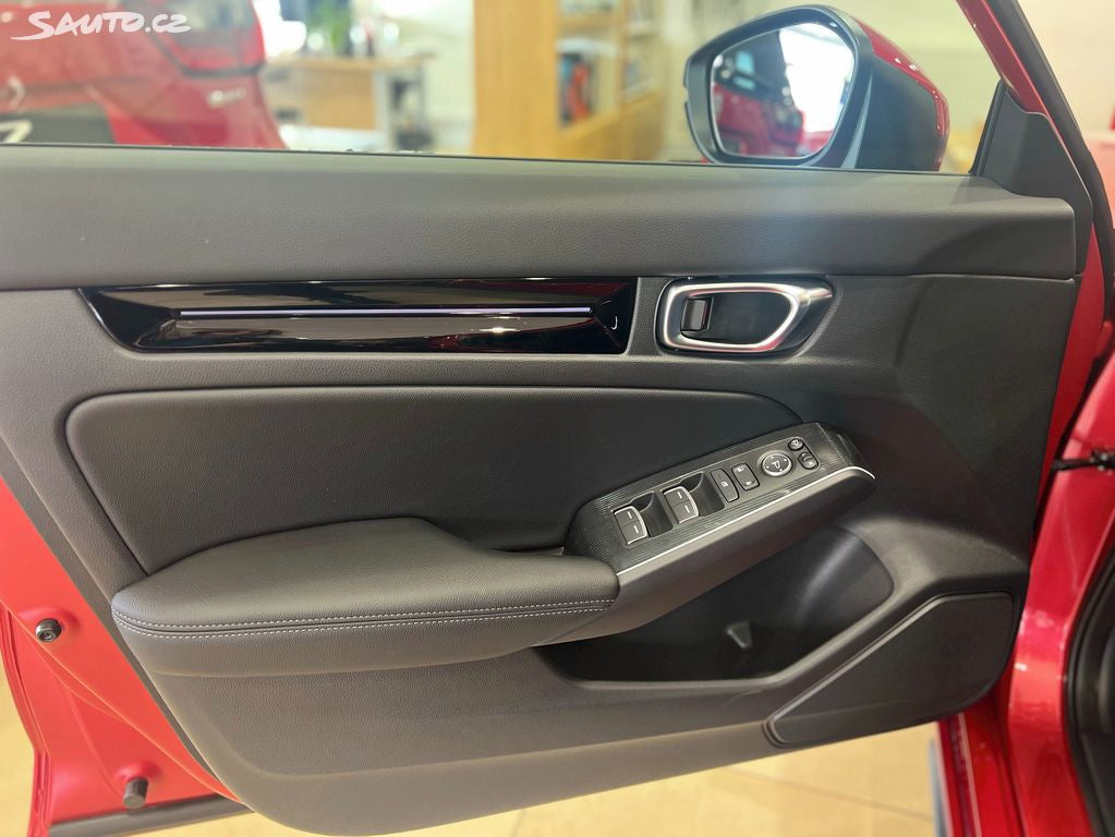 Honda Civic 2,0 e:HEV Advance