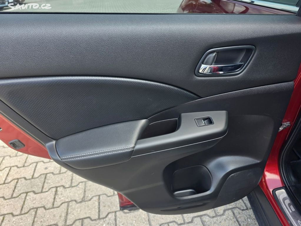 Honda CR-V 2,0 i-VTEC Lifestyle 6MT