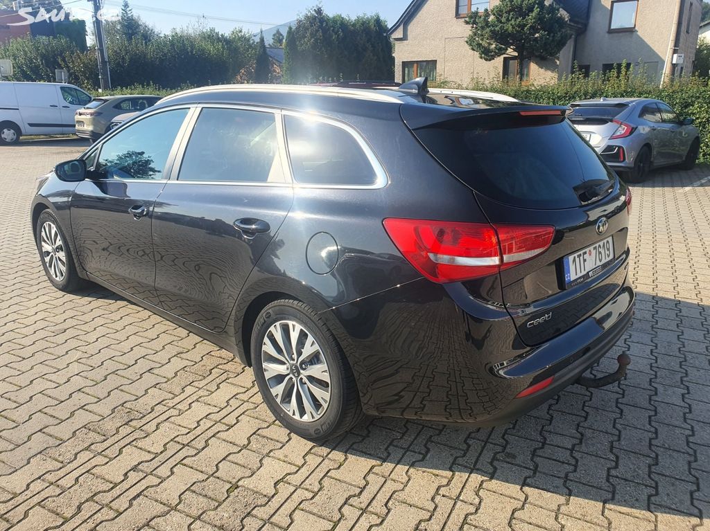 Kia Cee´d 1,6 CRDi 100kW SW + TAŽNÉ