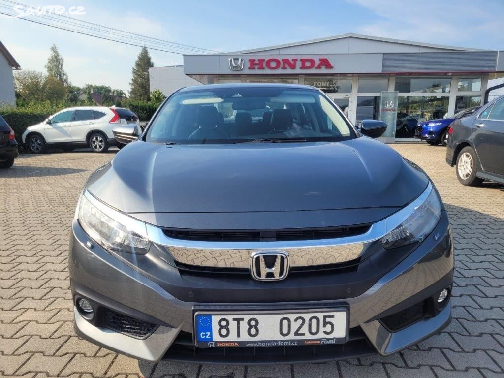 Honda Civic 1,5 TV Executive + ZIMNÍ KOLA