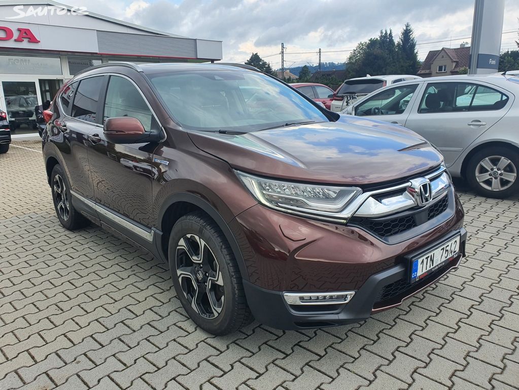 Honda CR-V 2,0e:HEV Executive -2sady pneu